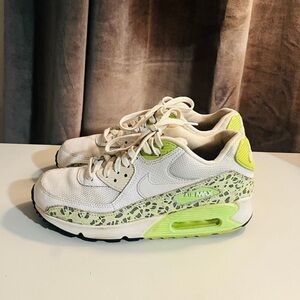 Nike Womens Air Max 90 White Premium Ghost Neon Green Black Safari 7.5 Retro